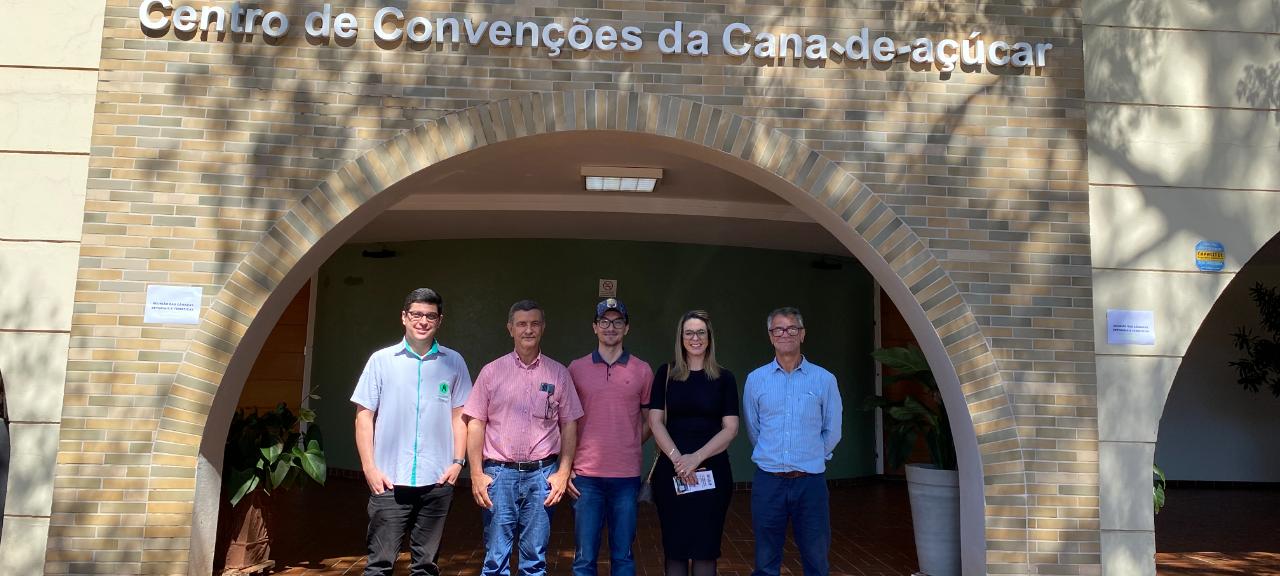 Equipe da Assocana participou do evento do Programa Etanol mais Verde na Agrishow 2023